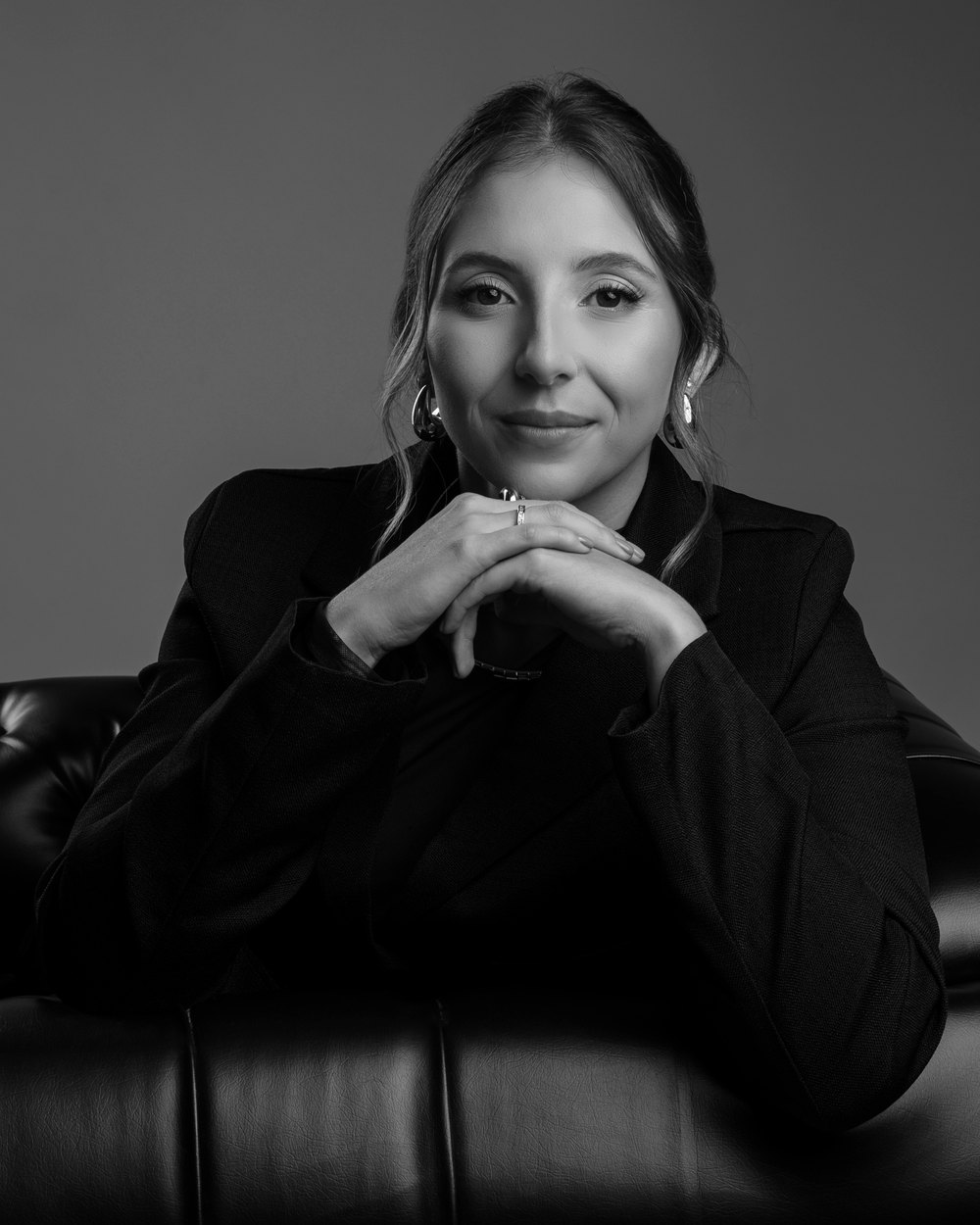 Dra. Nadya Xavier, advogada de Direito Imobiliário